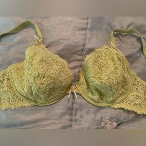 ❤️4/$40 Victoria’s Secret lime green underwire bra 36 C